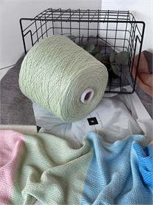 {{photo.Alt || photo.Description || 'Paradise 3400, 85% хлопок мако, 15% кашемир,100 г/340 м, зелёное яблоко'}}