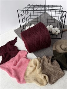 Selin 4/28 (Luxury Selection by Ri. Go), 50% лен, 50% шелк, 100 г/700м, цвет брусника 3661